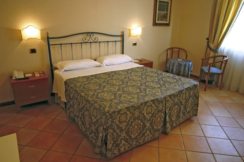 Villa Luigi Hotel & Restaurant Nuova Gestione Villa Rosa Di Martinsicuro Exteriör bild