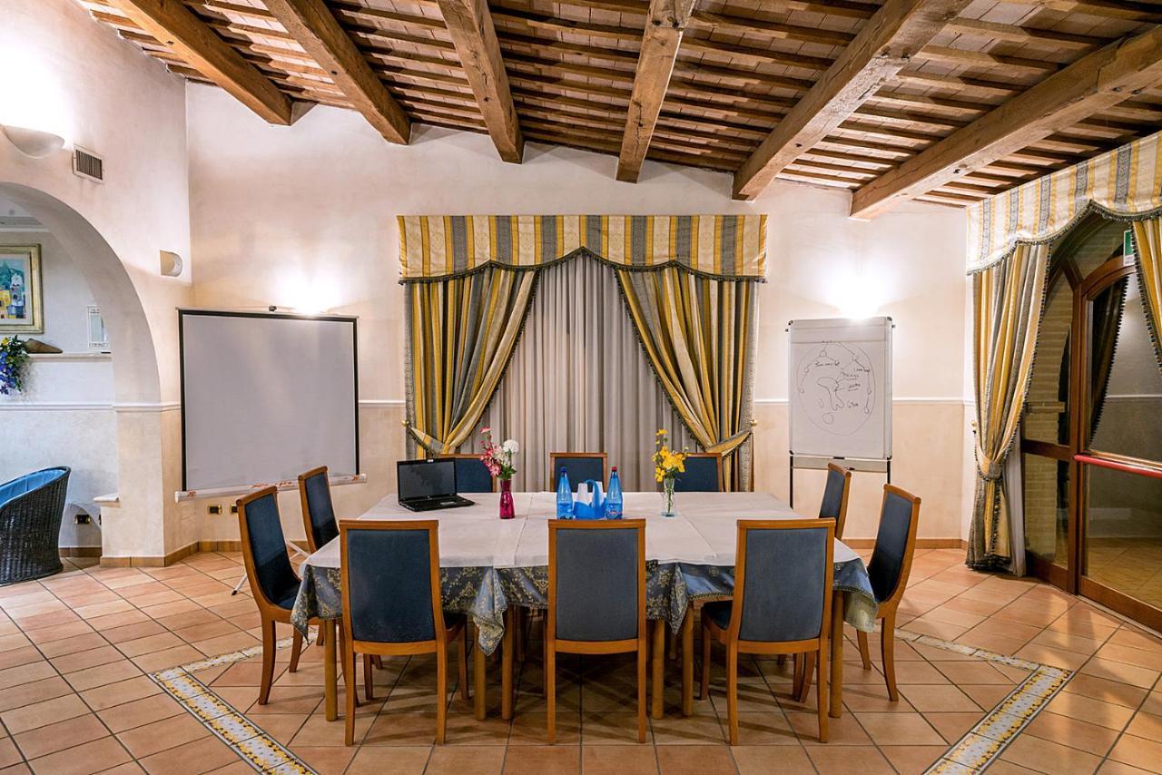 Villa Luigi Hotel & Restaurant Nuova Gestione Villa Rosa Di Martinsicuro Exteriör bild